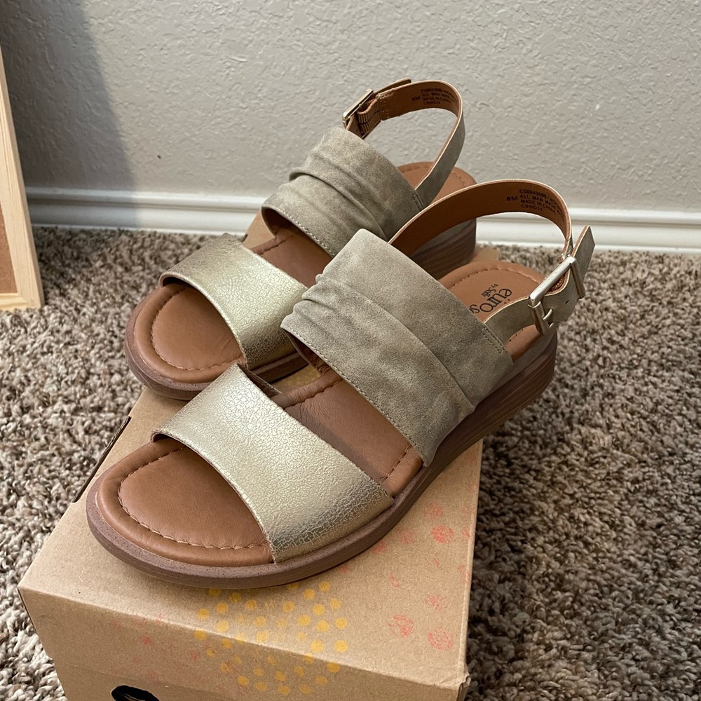 Eurosoft McKennan Wedge Sandal Women's Taupe and Gold